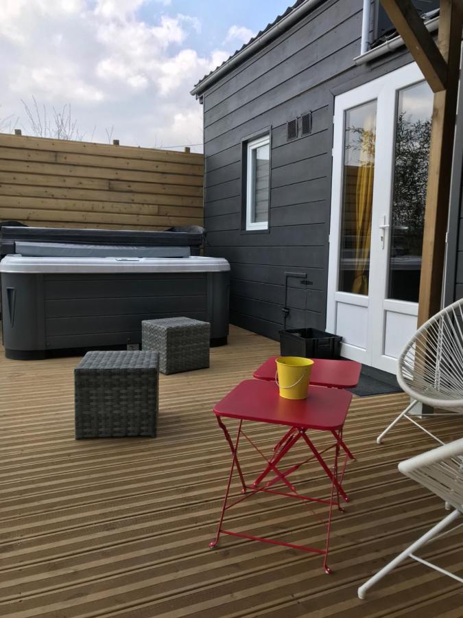 Les Nuits Insolites De La Mothe - Hebergement En Bulle Ou Tiny House Avec Spa Privatif Outremecourt Ngoại thất bức ảnh